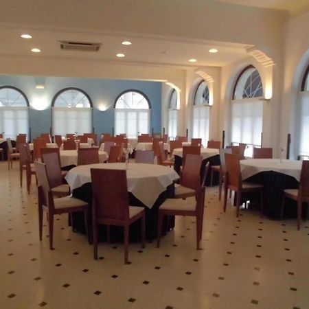 Hotel Flora - مونتي ريال المظهر الخارجي الصورة