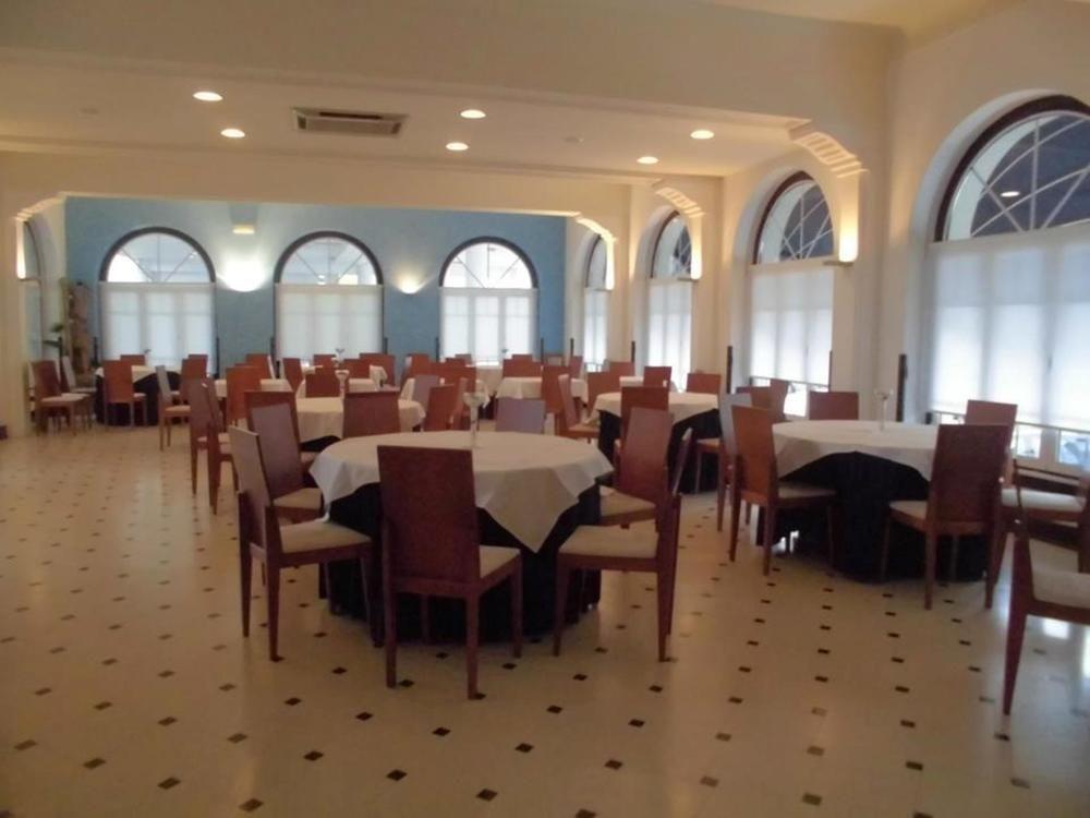 Hotel Flora - مونتي ريال المظهر الخارجي الصورة